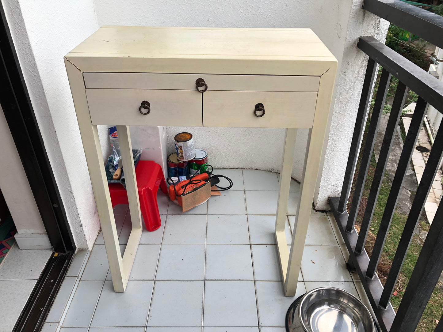 Chinoiserie Peacock Bedroom Suite Display table